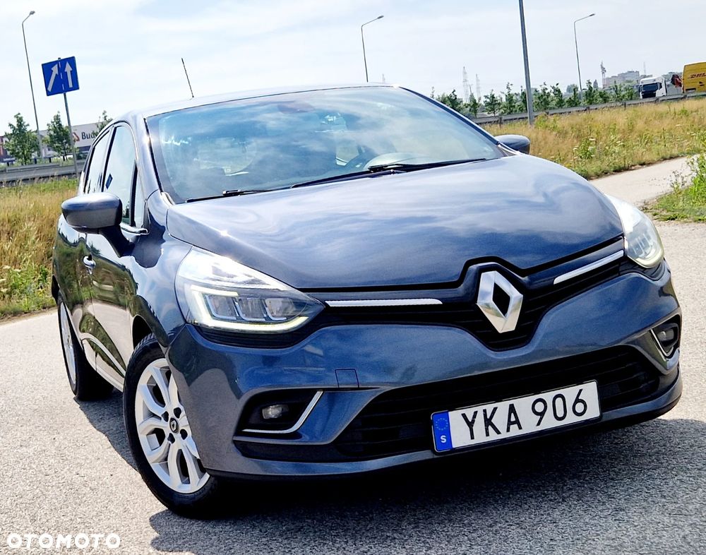 Renault Clio - 12
