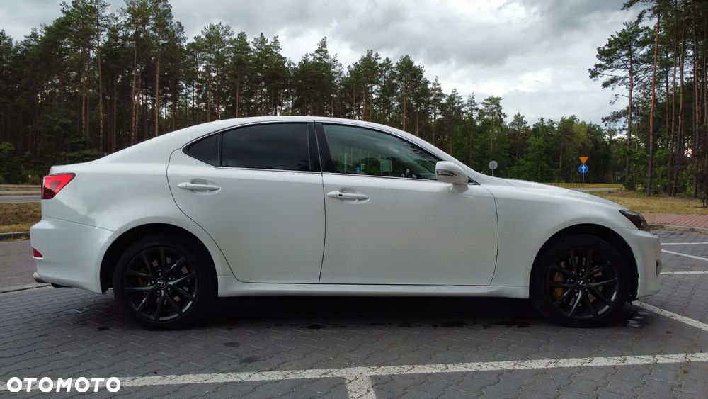 Lexus IS - 18