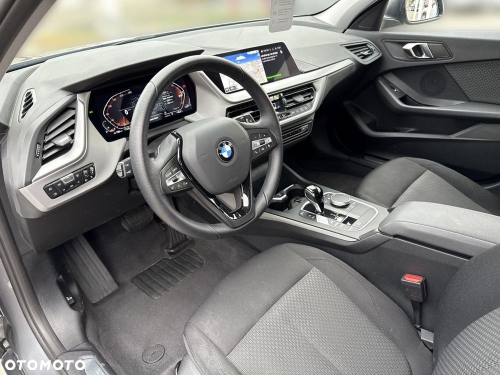 BMW Seria 1 - 10