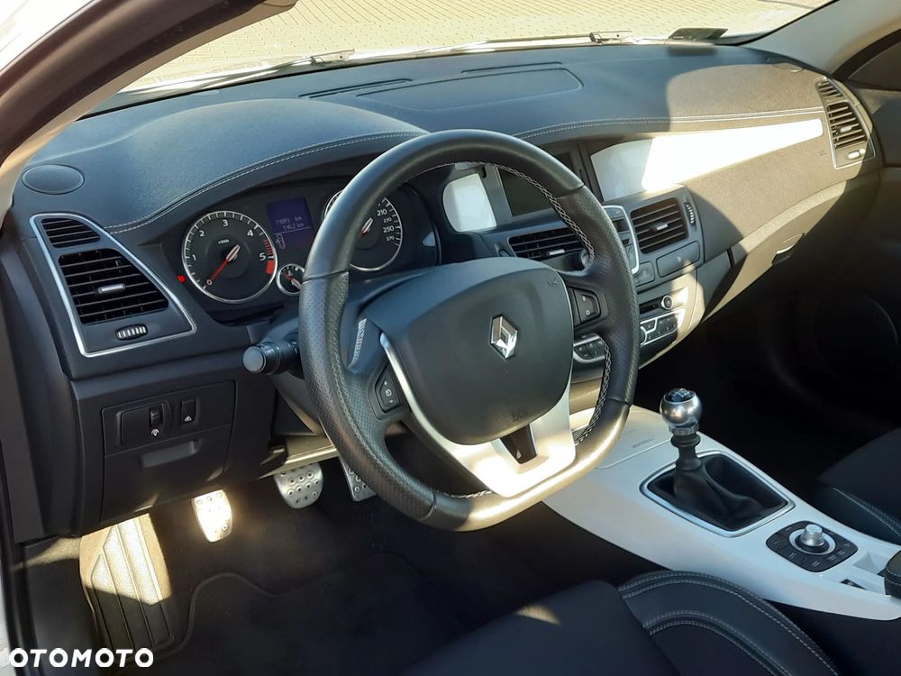 Renault Laguna 2.0 dCi Monaco GP2 - 5