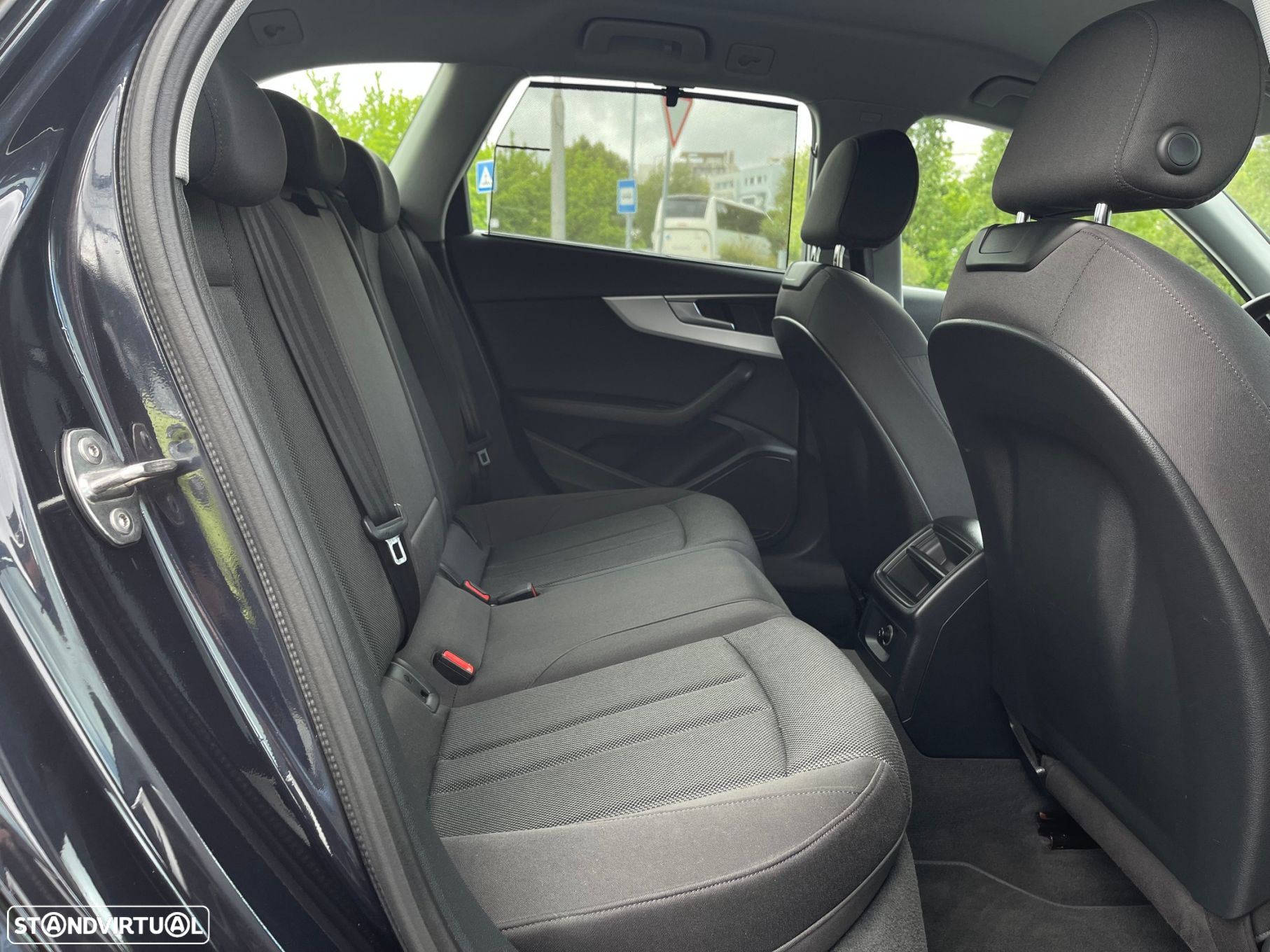 Audi A4 Avant 2.0 TDI S tronic - 41