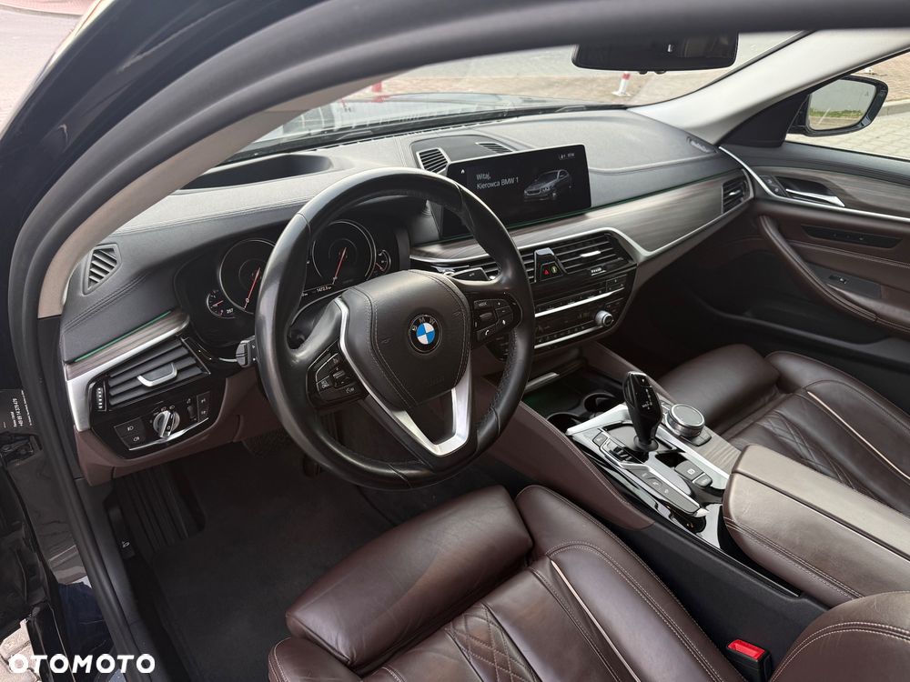 BMW Seria 5 530e iPerformance GPF Sport - 28