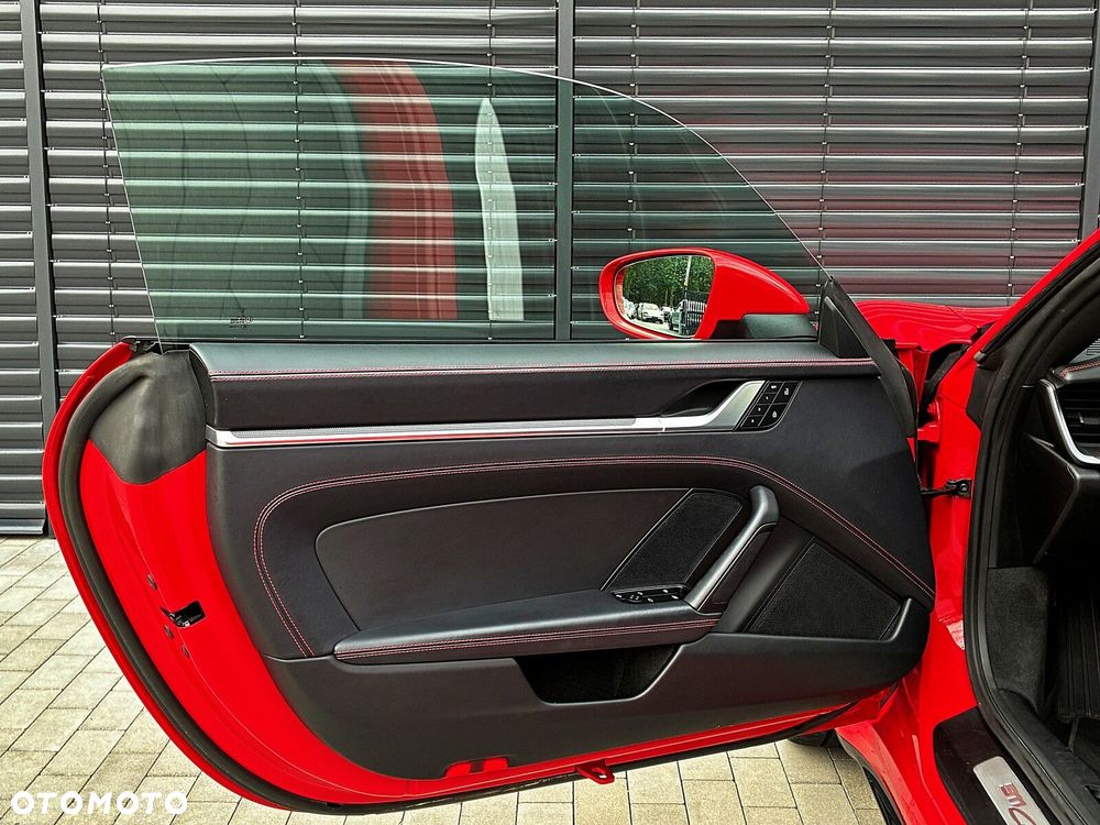 Porsche 911 - 18