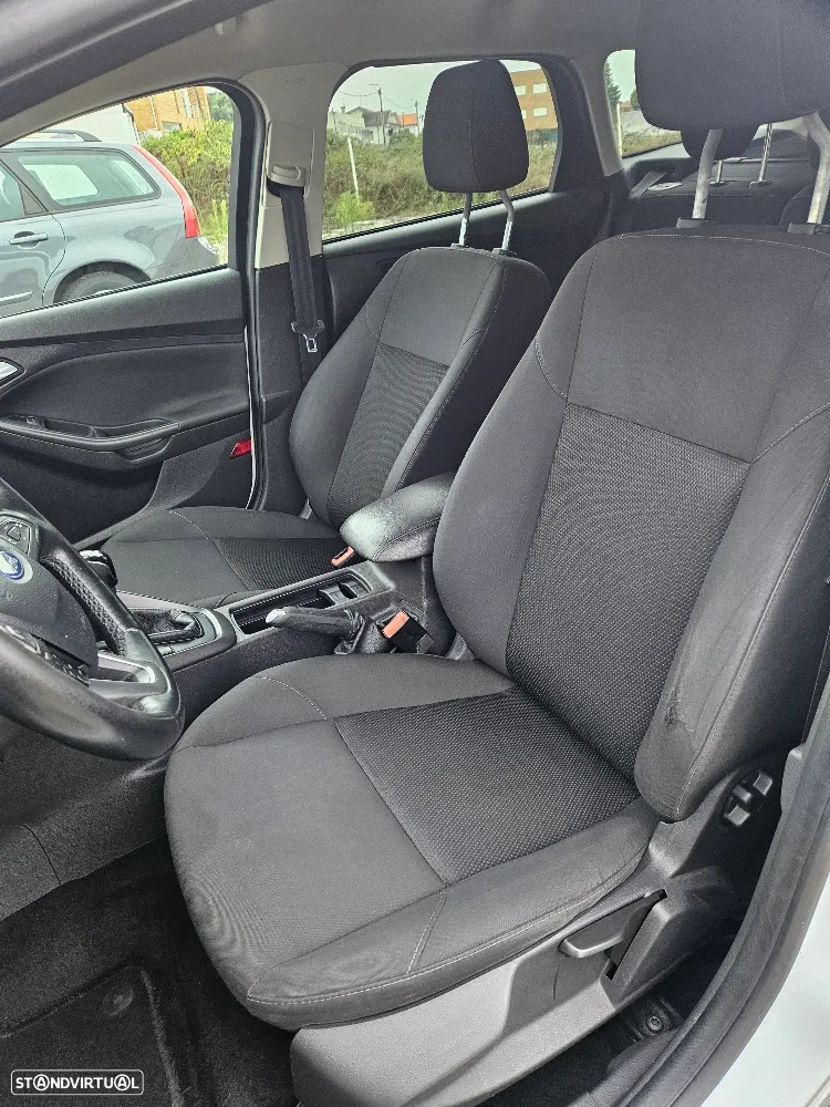 Ford Focus SW 1.5 TDCi Trend ECOnetic - 11