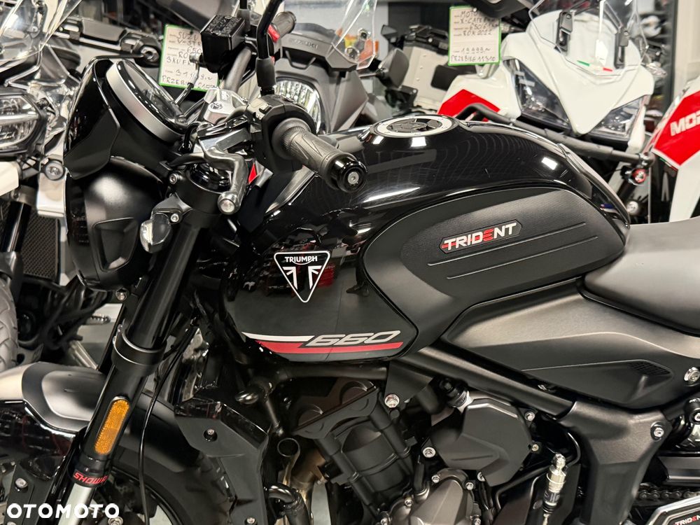 Triumph Trident - 33