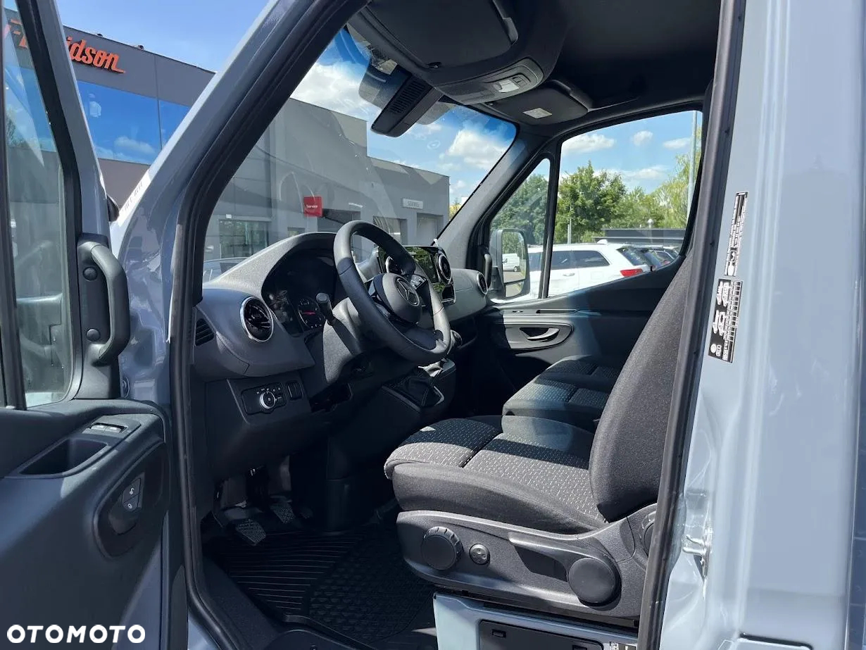 Mercedes-Benz Sprinter - 7