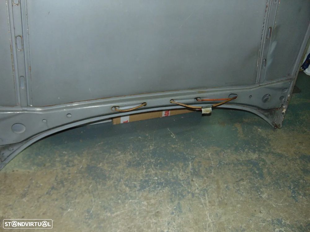 Mercedes W123 capot - 9