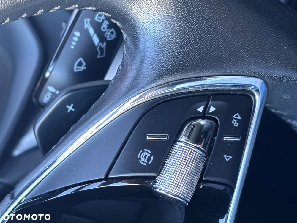 Skoda Octavia 2.0 TDI DSG Ambition - 36