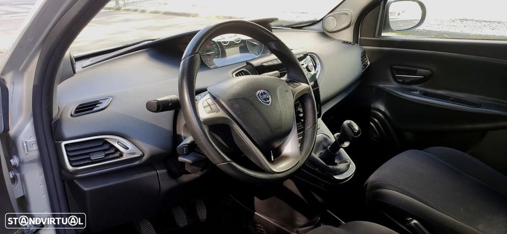 Lancia Ypsilon 1.2 S&S Gold - 10