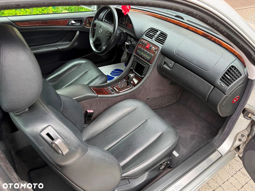 Mercedes-Benz CLK 320 - 6