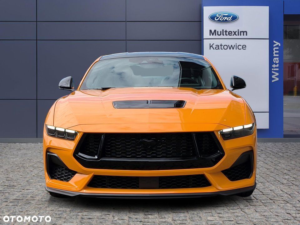 Ford Mustang - 8