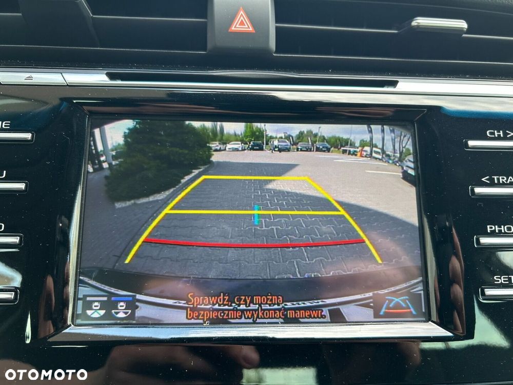 Toyota Camry 2.5 Hybrid Comfort CVT - 20