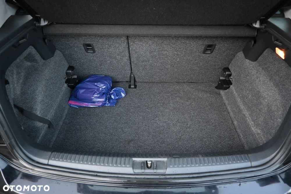 Volkswagen Polo 1.6 TDI Highline - 35