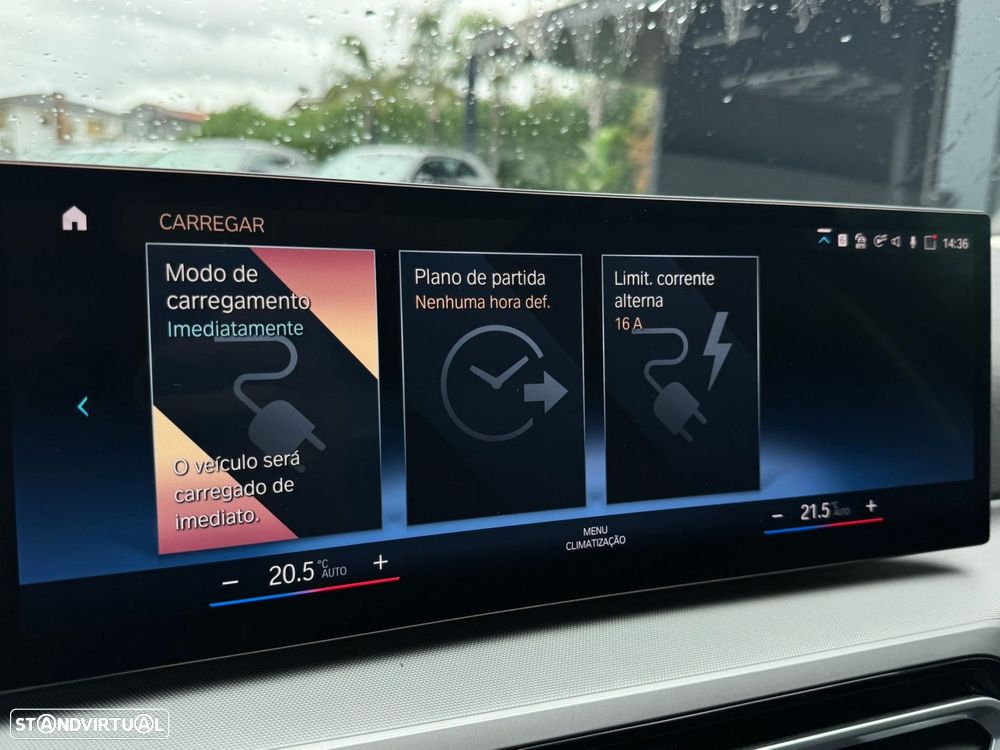 BMW 330 e Touring Corporate Edition Auto - 39