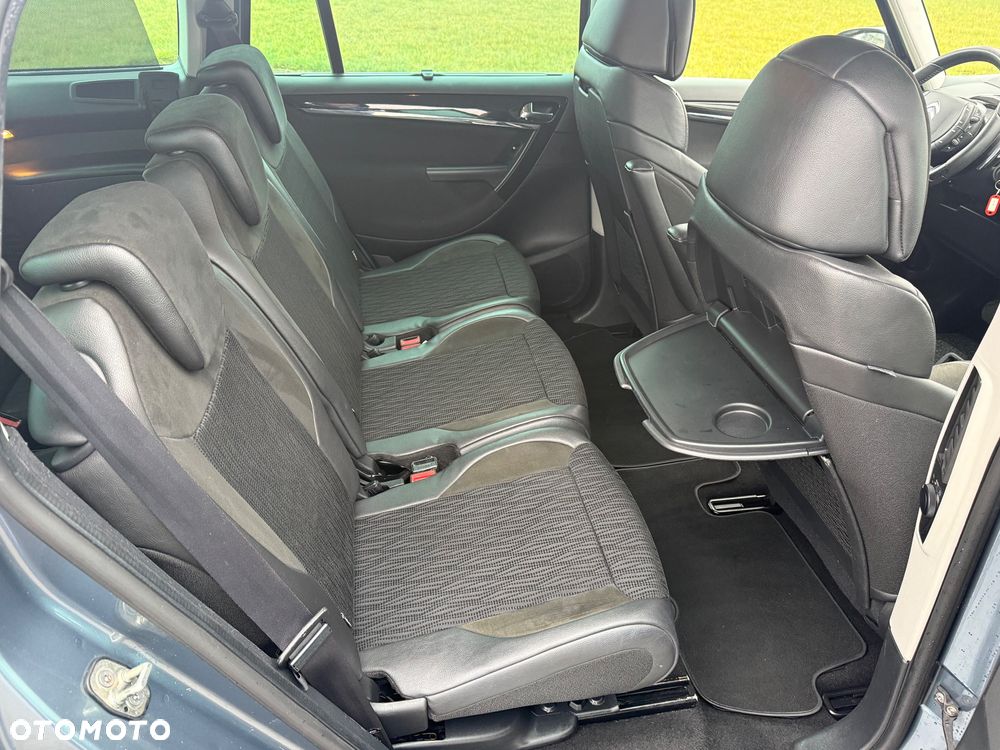 Citroën C4 Picasso 2.0 HDi FAP EGS6 Exclusive - 29