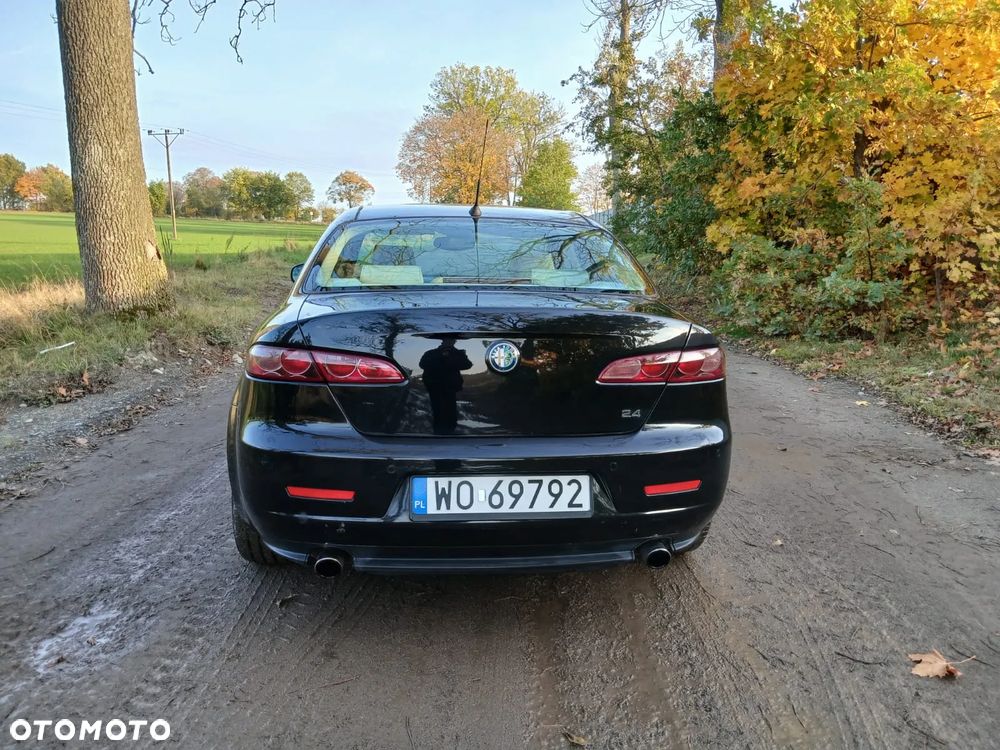 Alfa Romeo 159 2007 photo 4
