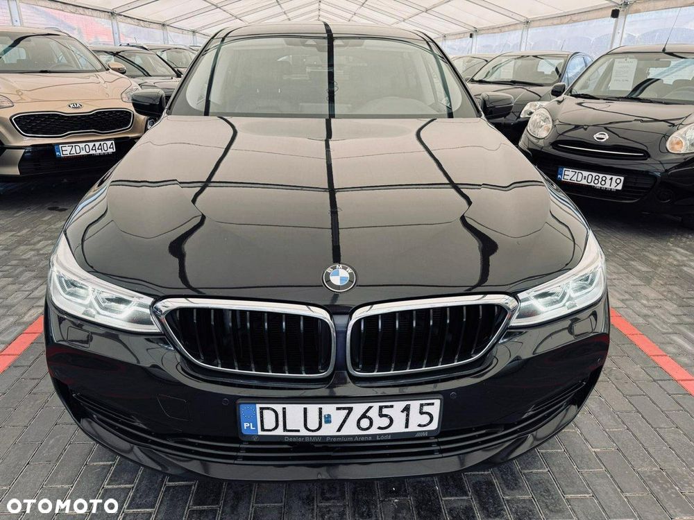 BMW 6GT - 8