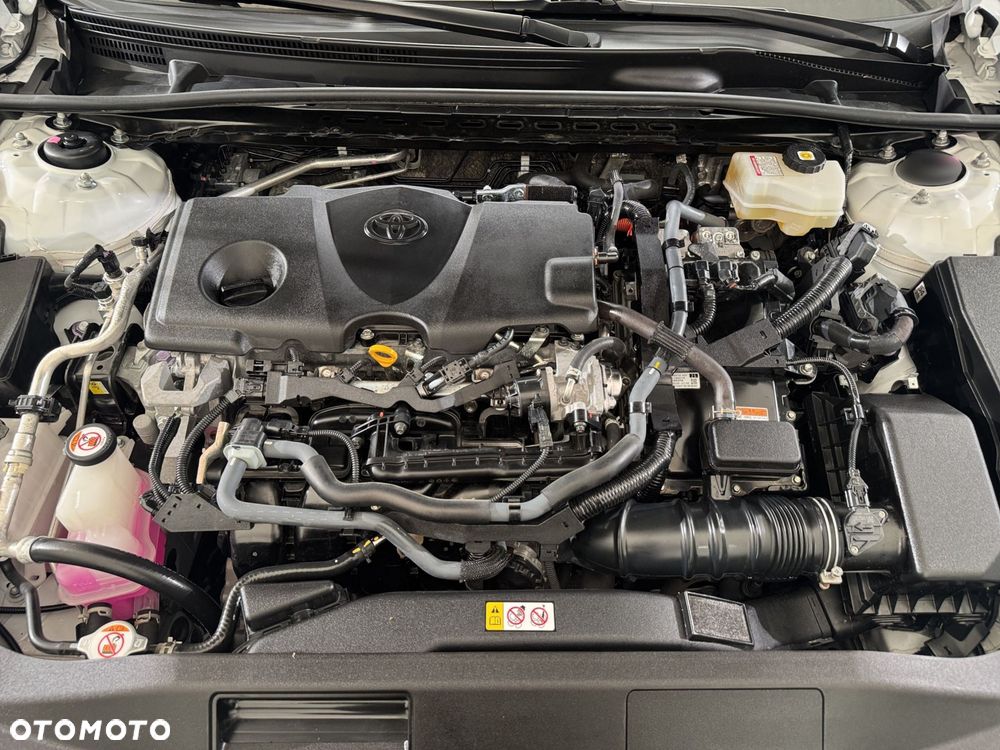 Toyota Camry - 31