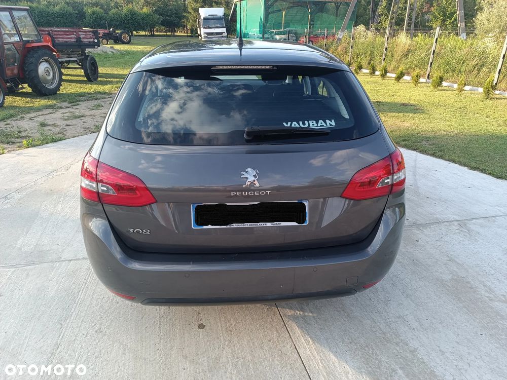 Peugeot 308 - 5