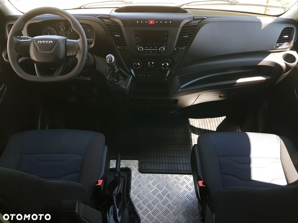 Iveco DAILY KONTENER NISKOPODŁOGOWY 4,43x2,23x2,42 SKLEP FOODTRUCK BAR KLIMA KONIOWÓZ KAMPER - 22