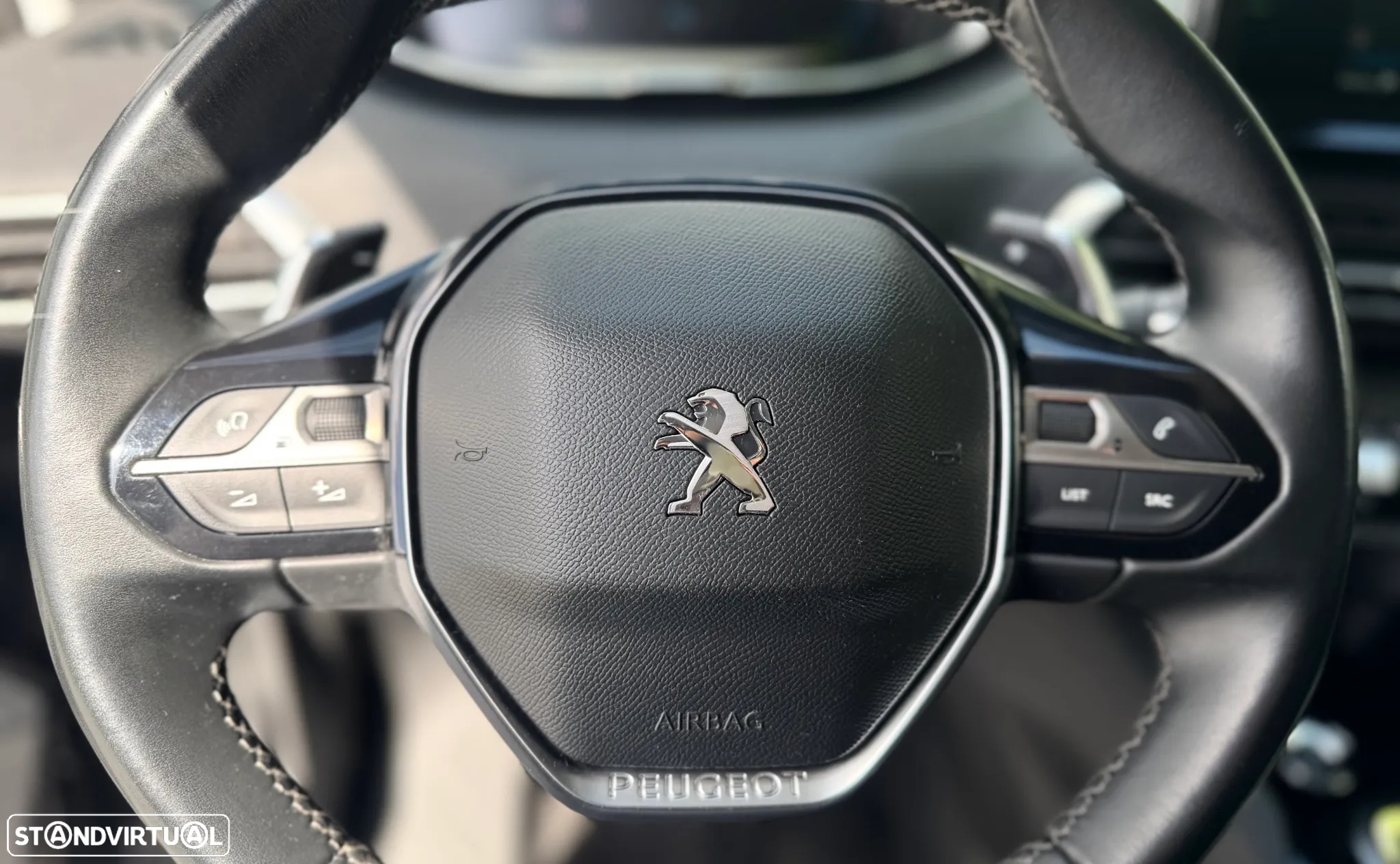 Peugeot 3008 1.6 Hybrid Allure Pack e-EAT8 - 27