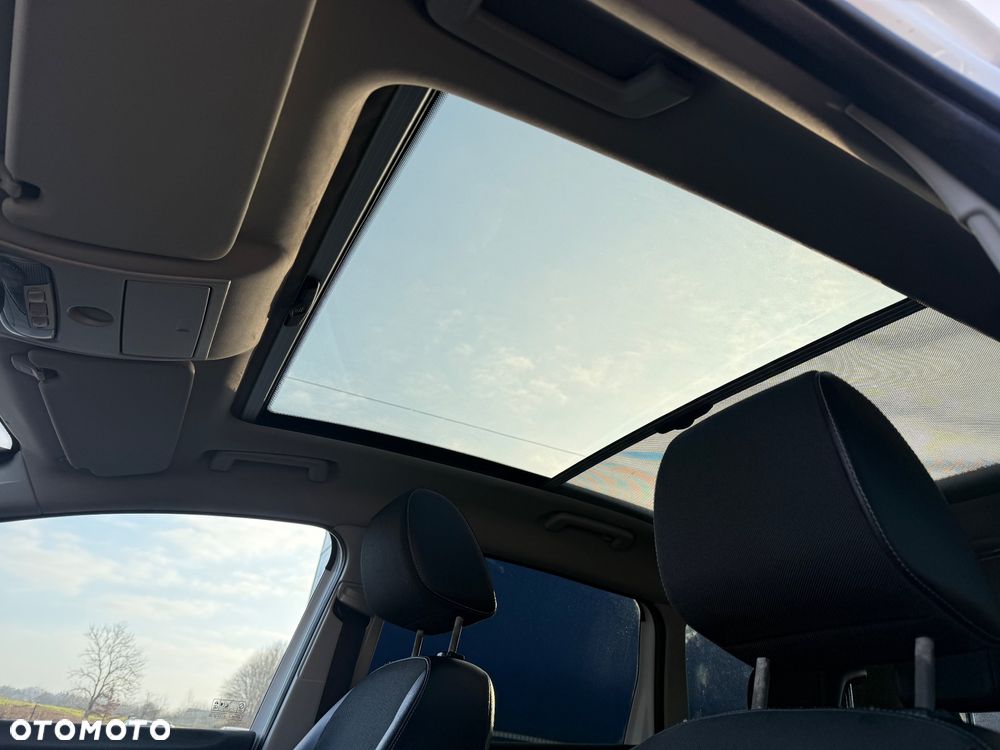 Ford Kuga 2.0 TDCi 2x4 Titanium - 20