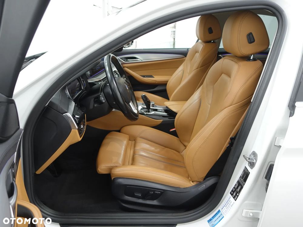 BMW Seria 5 520d xDrive Luxury Line - 19