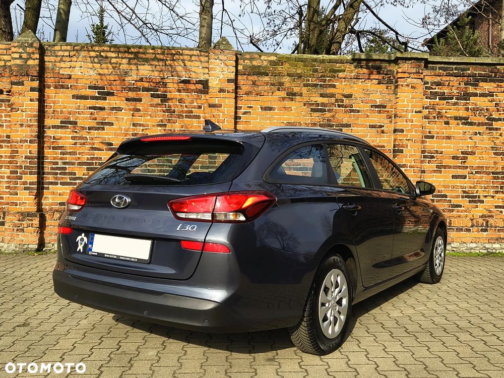 Hyundai i30 1.6 D Classic + DCT - 5