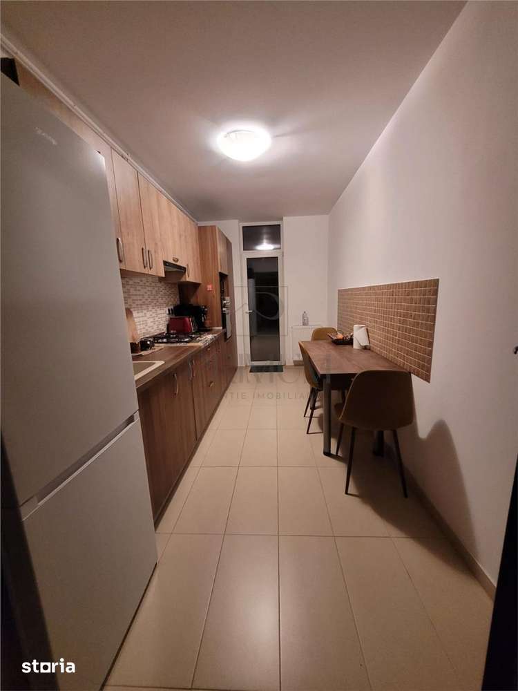 Central - 2 Camere - Etaj 2 cu LIFT - Decomandat - Bucatarie inchisa — fotografia 1