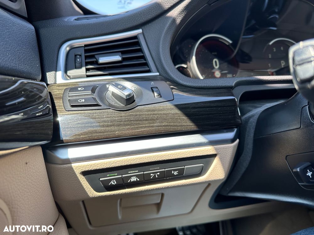 BMW Seria 5 - 25