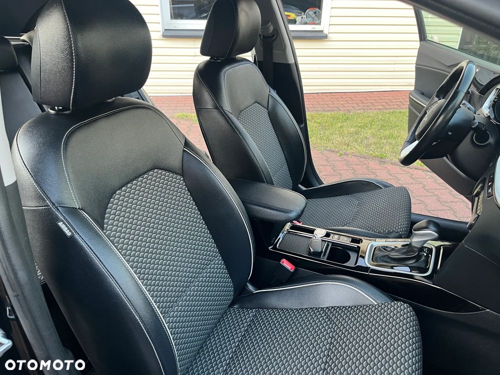 Kia Ceed 1.6 GDI PHEV Business Line DCT - 23