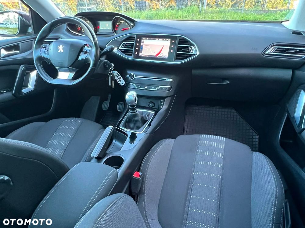 Peugeot 308 1.6 BlueHDi Business Line S&S - 19