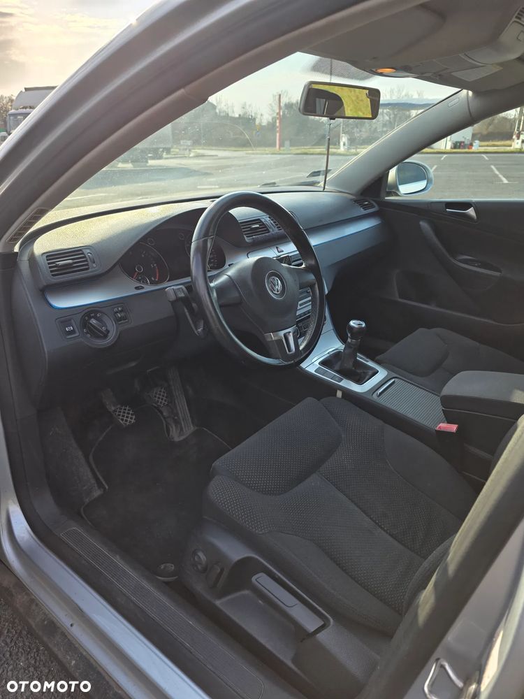 Volkswagen Passat 2.0 TDI DPF Comfortline - 7