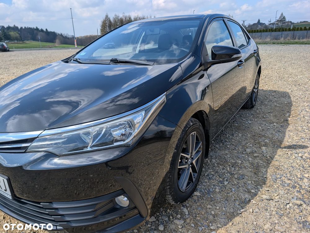 Toyota Corolla 1.6 Premium EU6 - 17