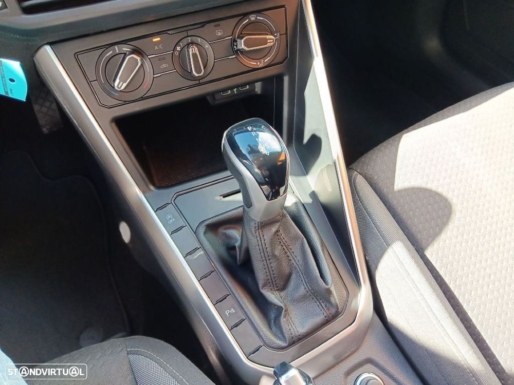 VW Polo 1.0 TSI Urban DSG - 16