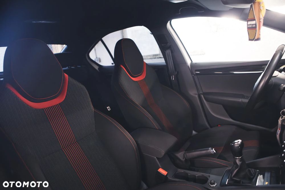 Skoda Octavia 1.5 TSI GPF ACT Style - 9