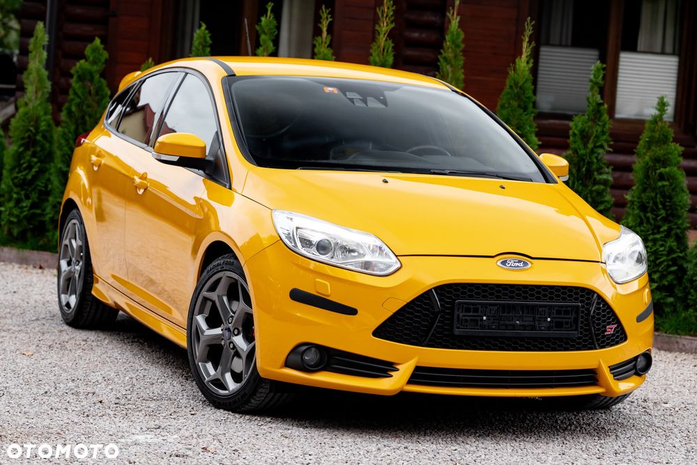 Ford Focus 2.0 EcoBoost ST - 4