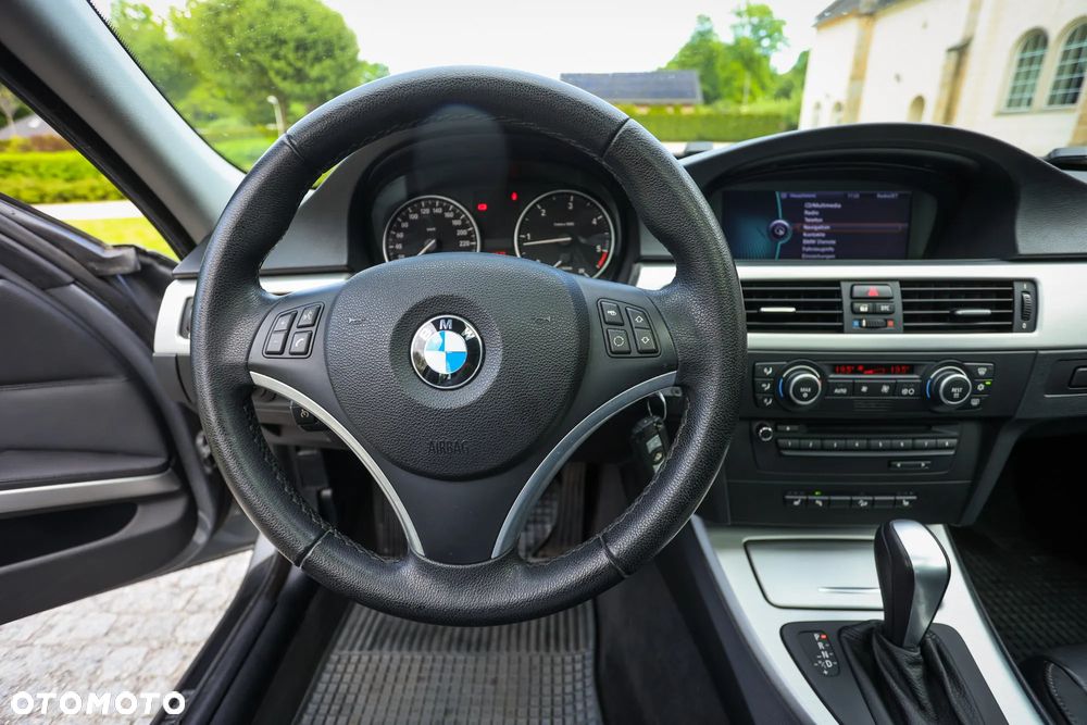 BMW Seria 3 320d xDrive DPF - 7