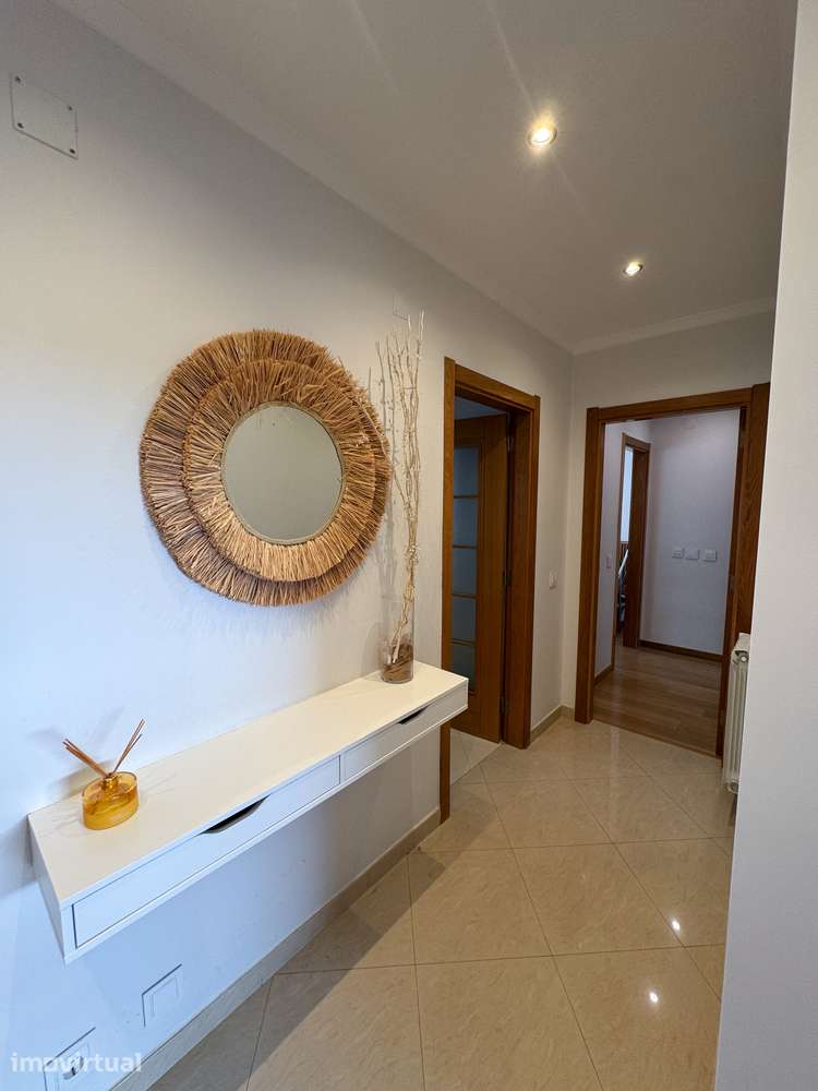 Apartamento T2 com terraço e garagem em Loures - Grande imagem: 4/15