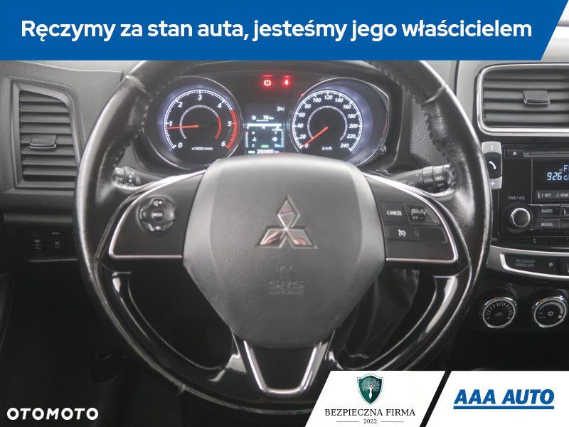 Mitsubishi ASX - 17