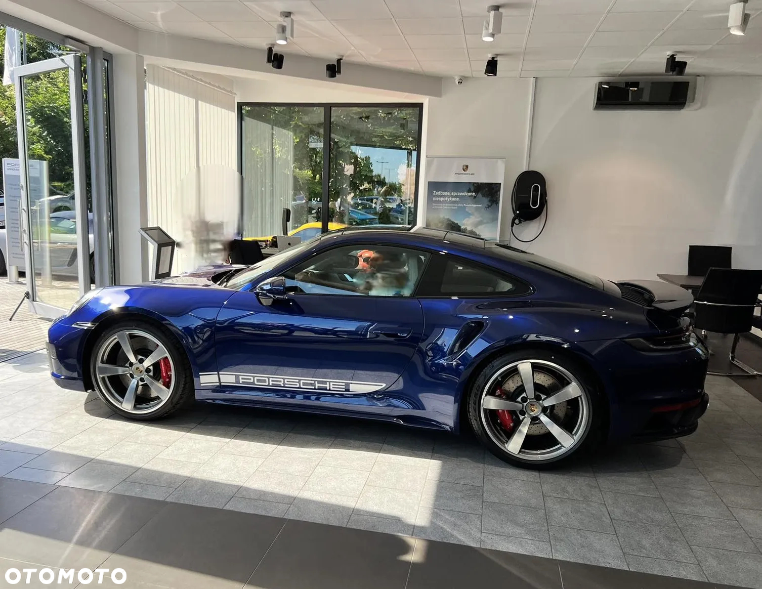 Porsche 911 Turbo - 2