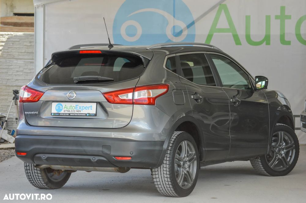 Nissan Qashqai 1.6 DCI DPF Start/Stop tekna - 17