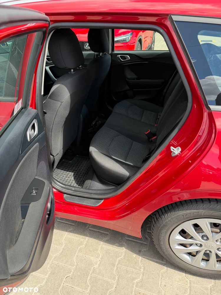 Kia Ceed 1.6 CRDi SCR S - 10