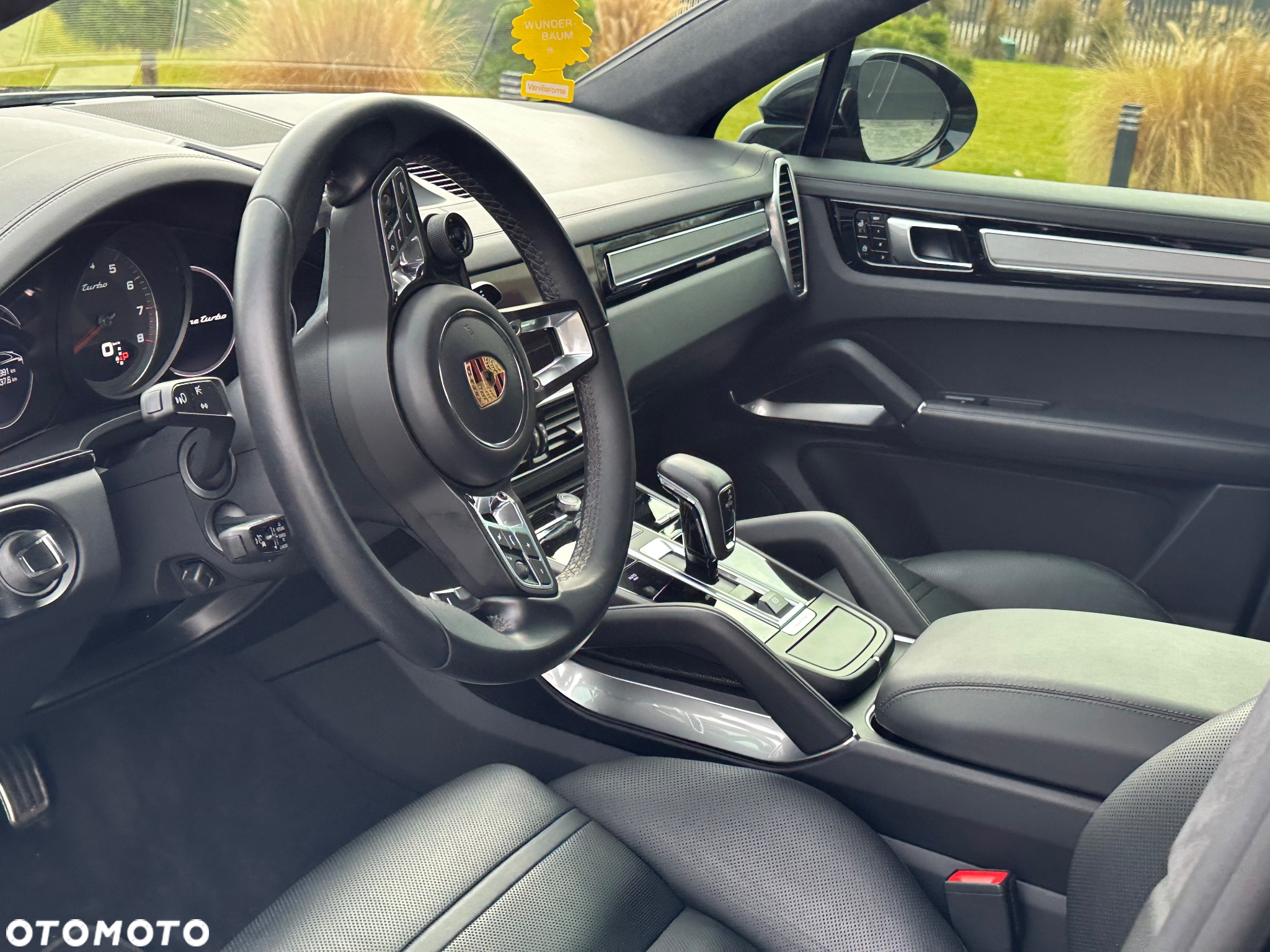 Porsche Cayenne Coupe Turbo - 10