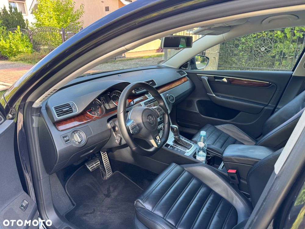 Volkswagen Passat Variant 2.0 TDI DSG BlueMotion Technology R-Line - 8