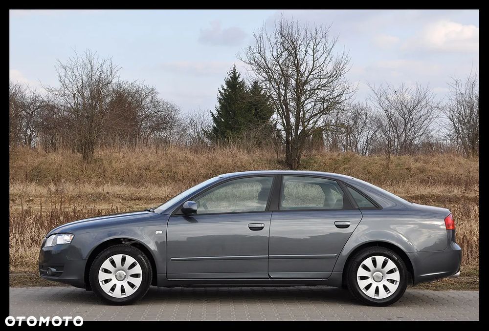 Audi A4 Limousine - 21