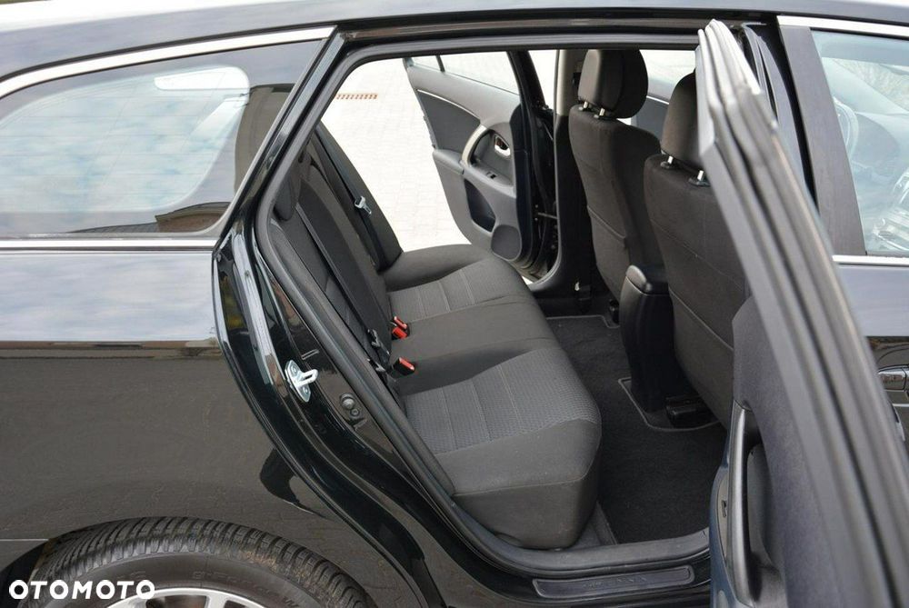 Toyota Avensis 2.0 D-4D Comfort - 18