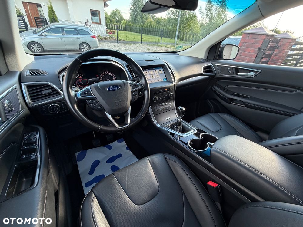 Ford Edge 2.0 TDCi 4x4 Titanium - 25