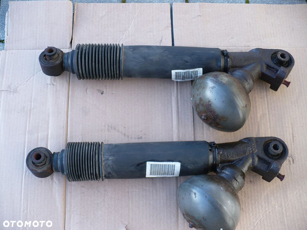 CITROEN C5 III 08-17 SILOWNIKI HYDRAULICZNE TYL - 26