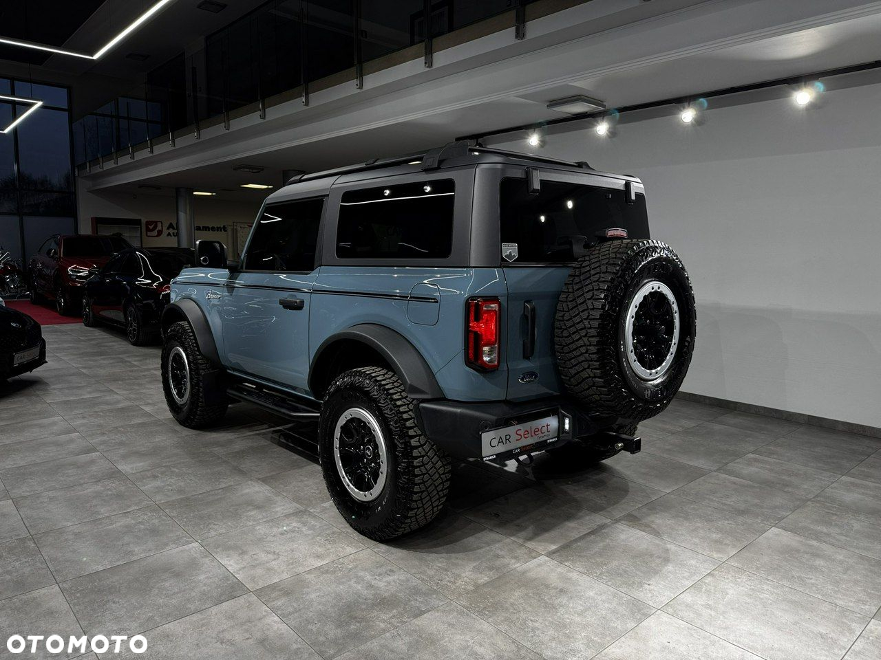 Ford Bronco - 6